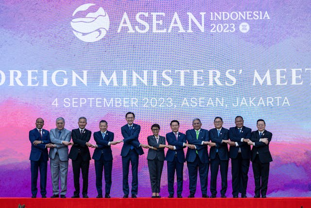 Prodigy Events - H.E. Retno Marsudi and other ASEAN Ministers at ASEAN Foreign Ministers Meeting